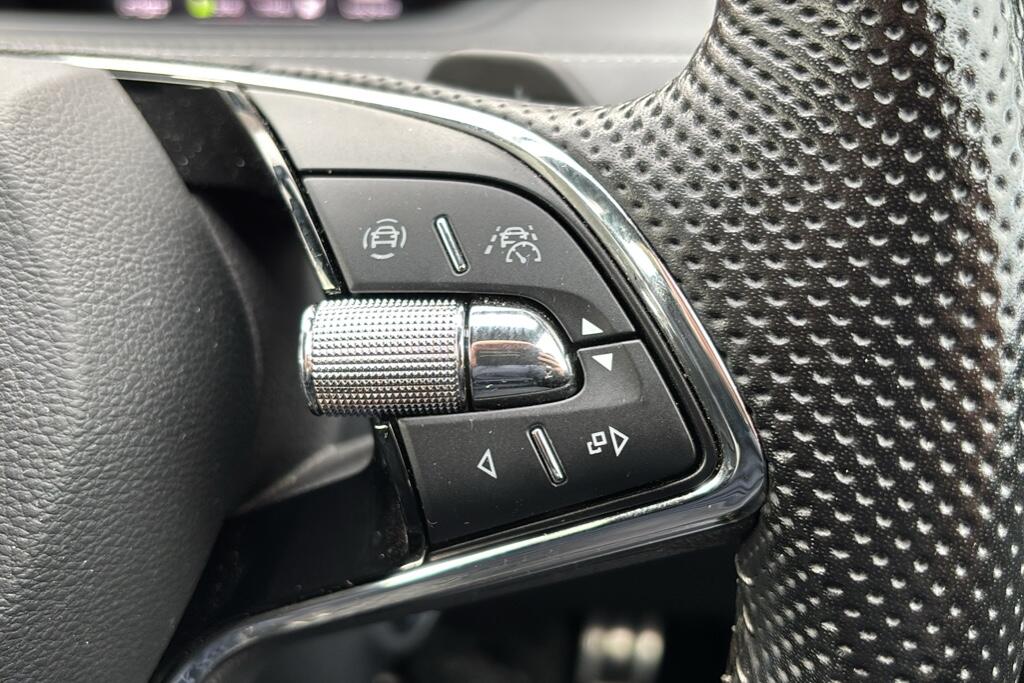 Main listing image - Skoda Enyaq