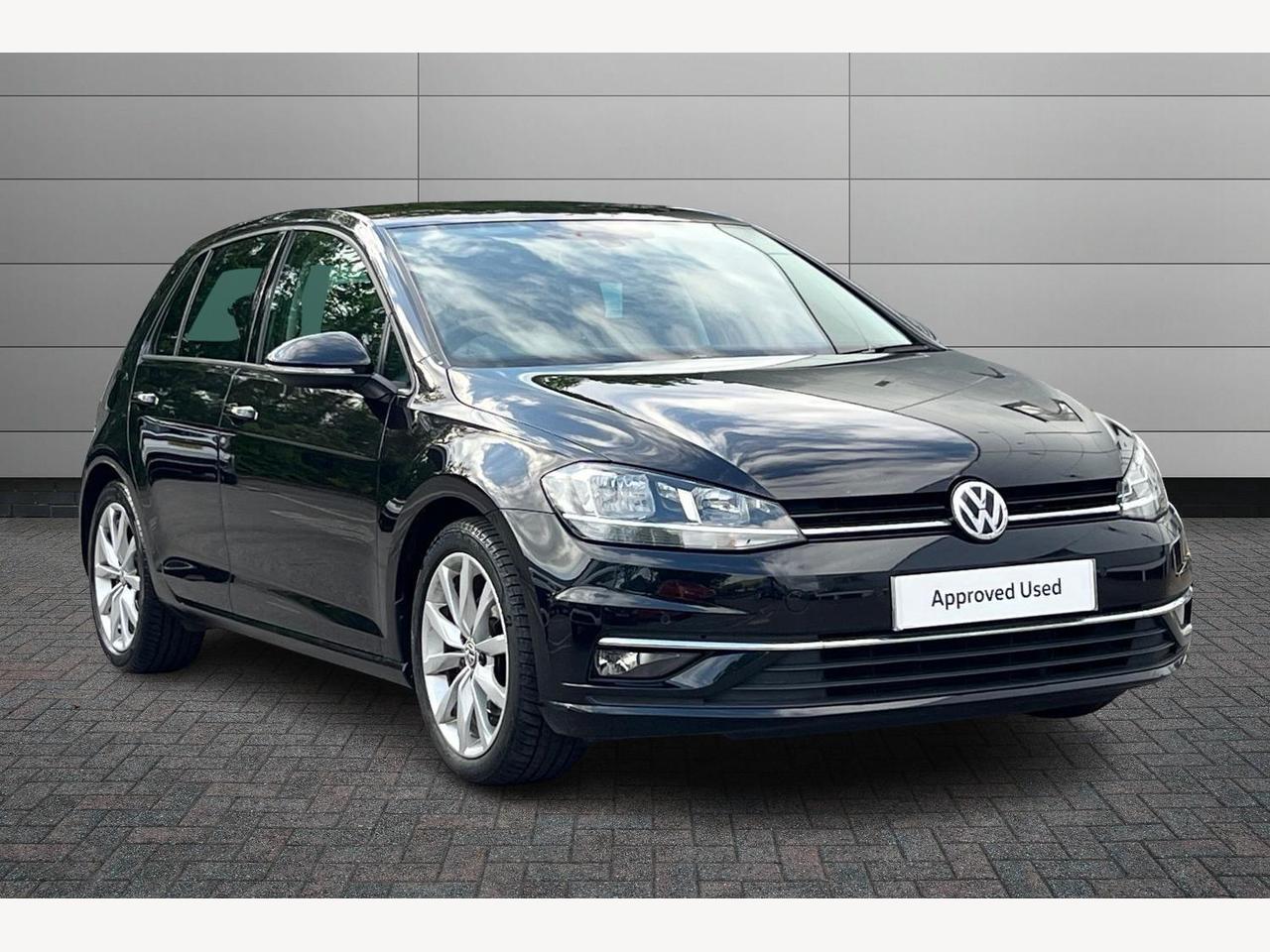 Main listing image - Volkswagen Golf