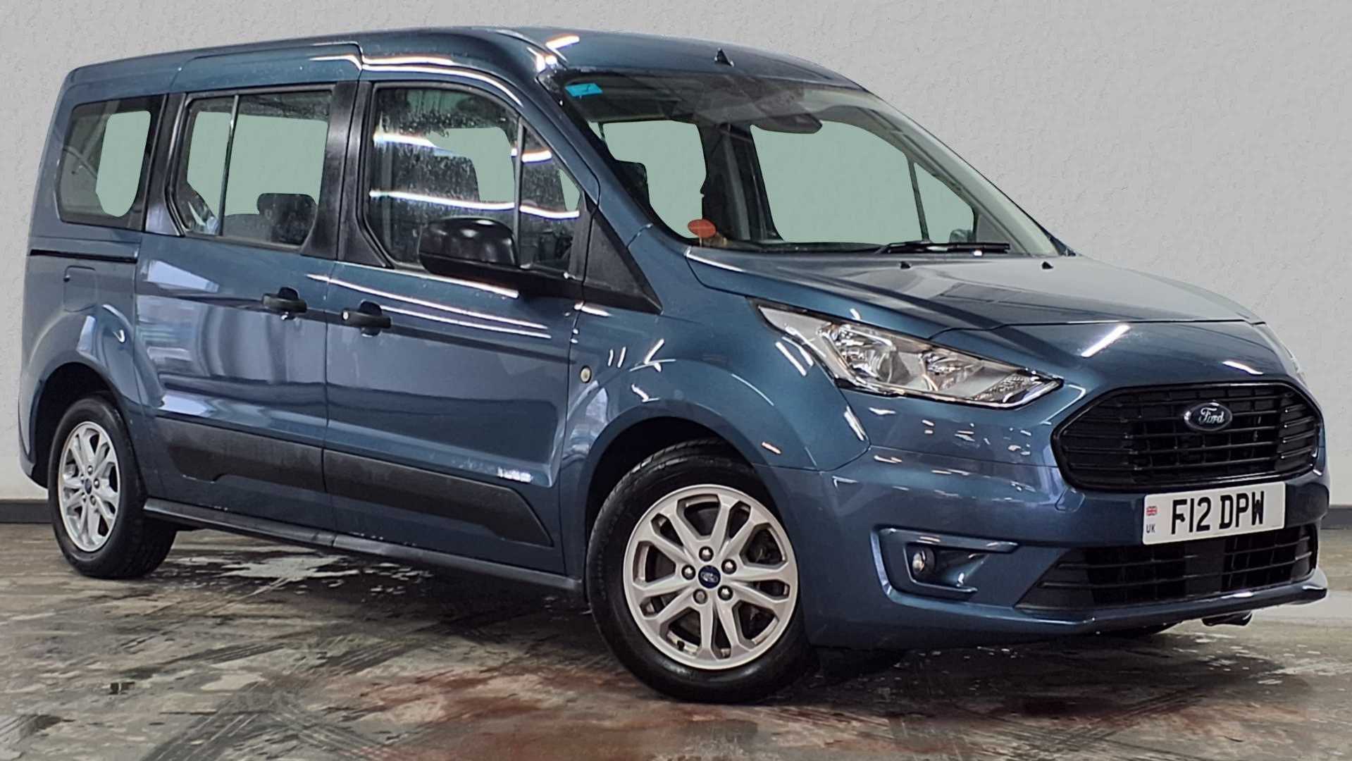 Main listing image - Ford Grand Tourneo Connect