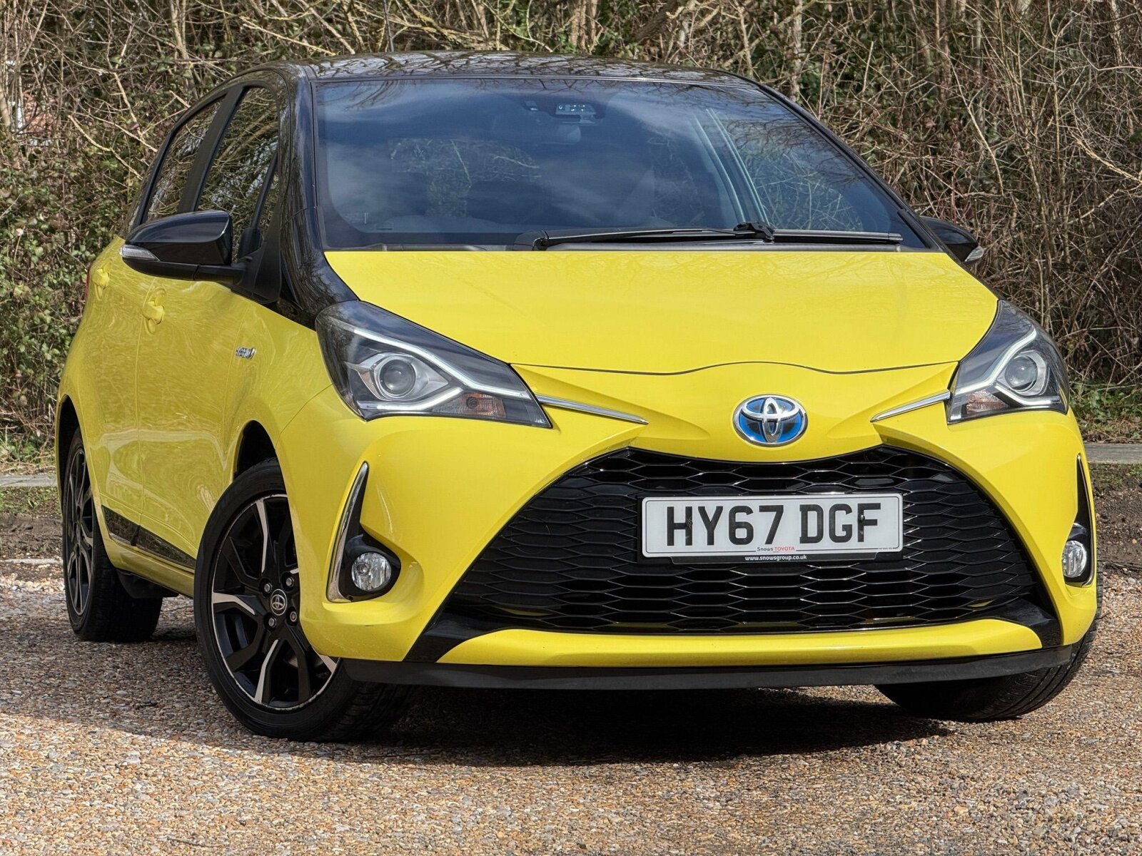 Main listing image - Toyota Yaris