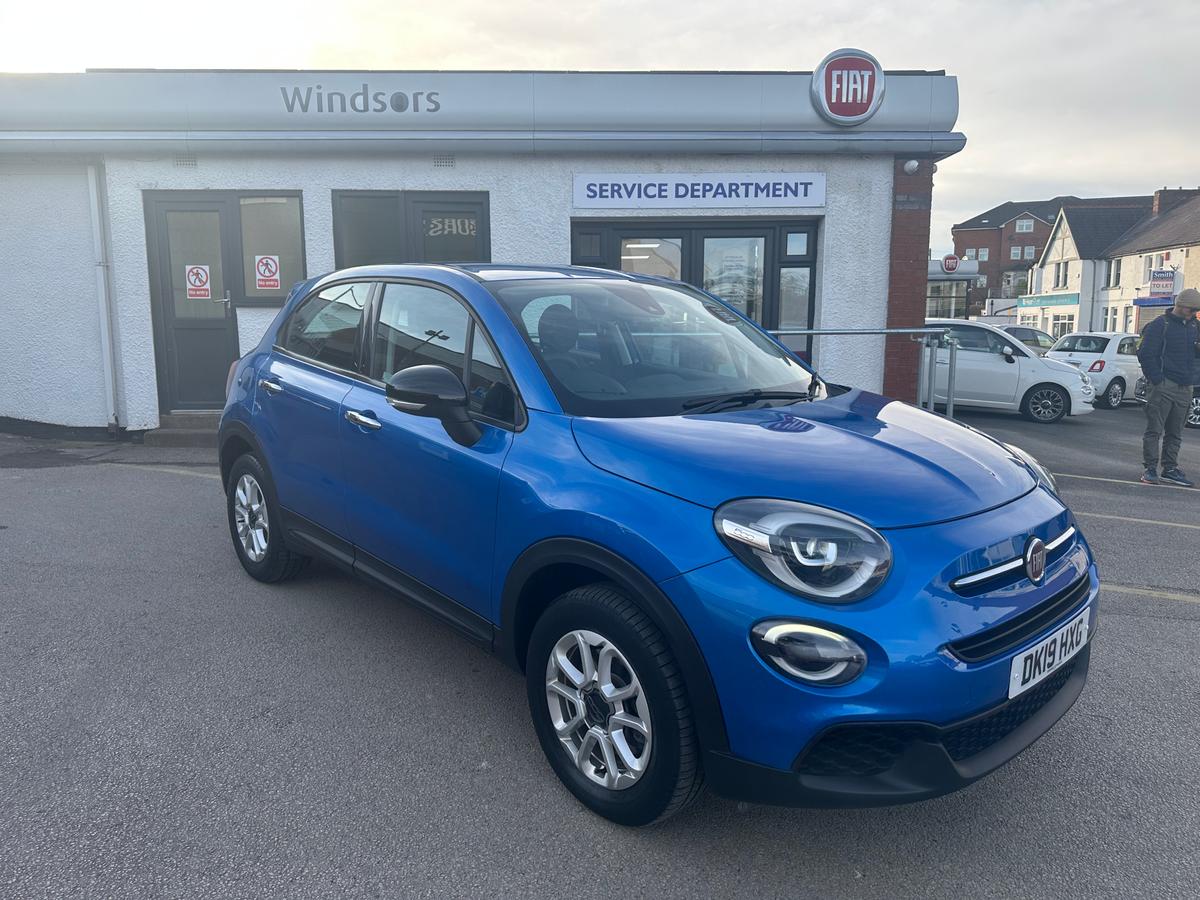 Main listing image - Fiat 500X