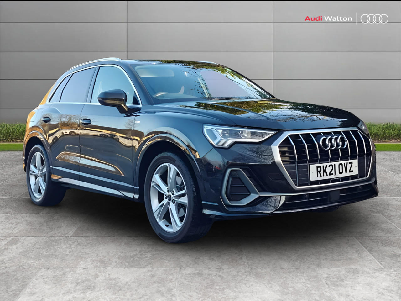 Main listing image - Audi Q3