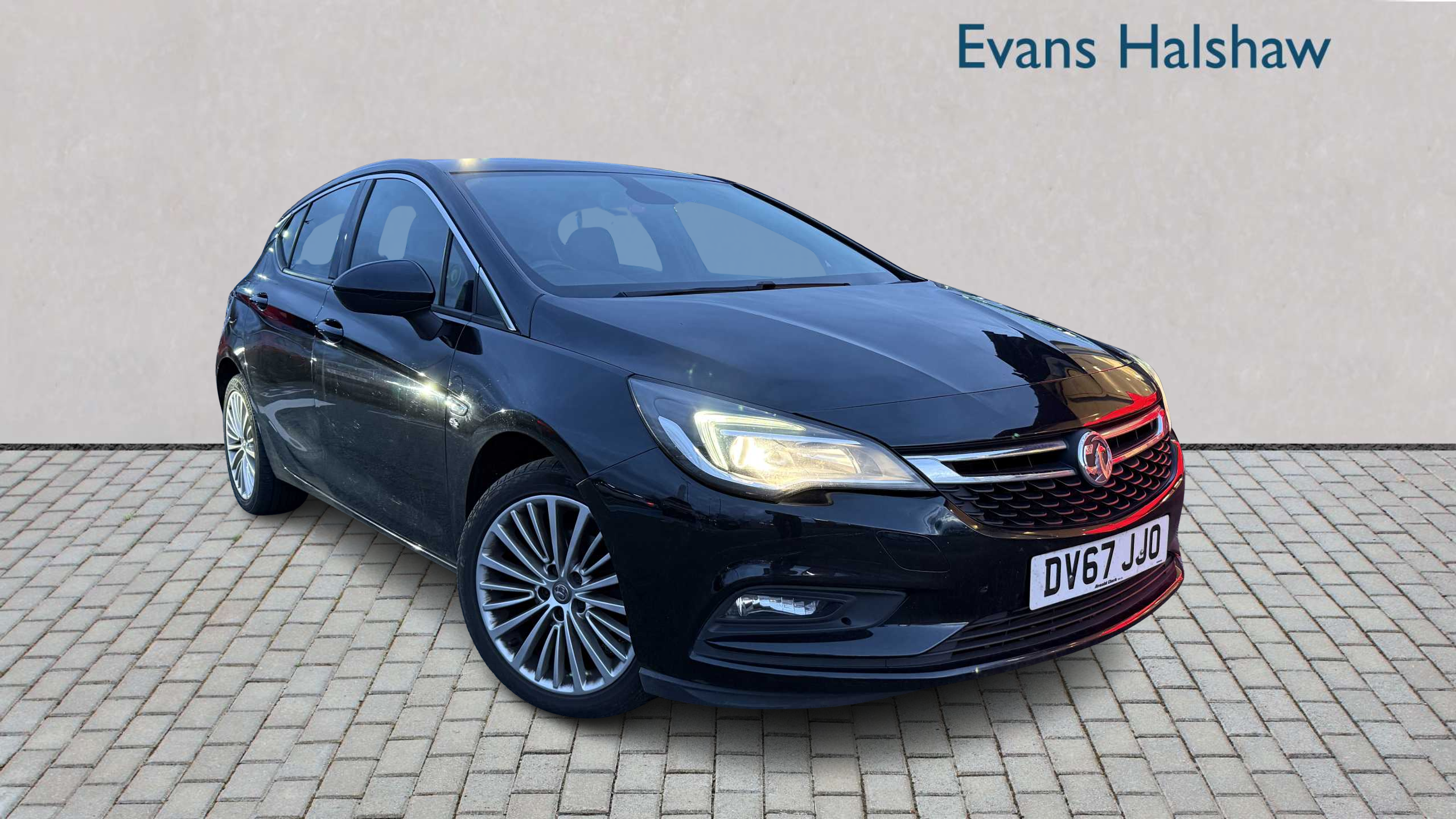 Main listing image - Vauxhall Astra