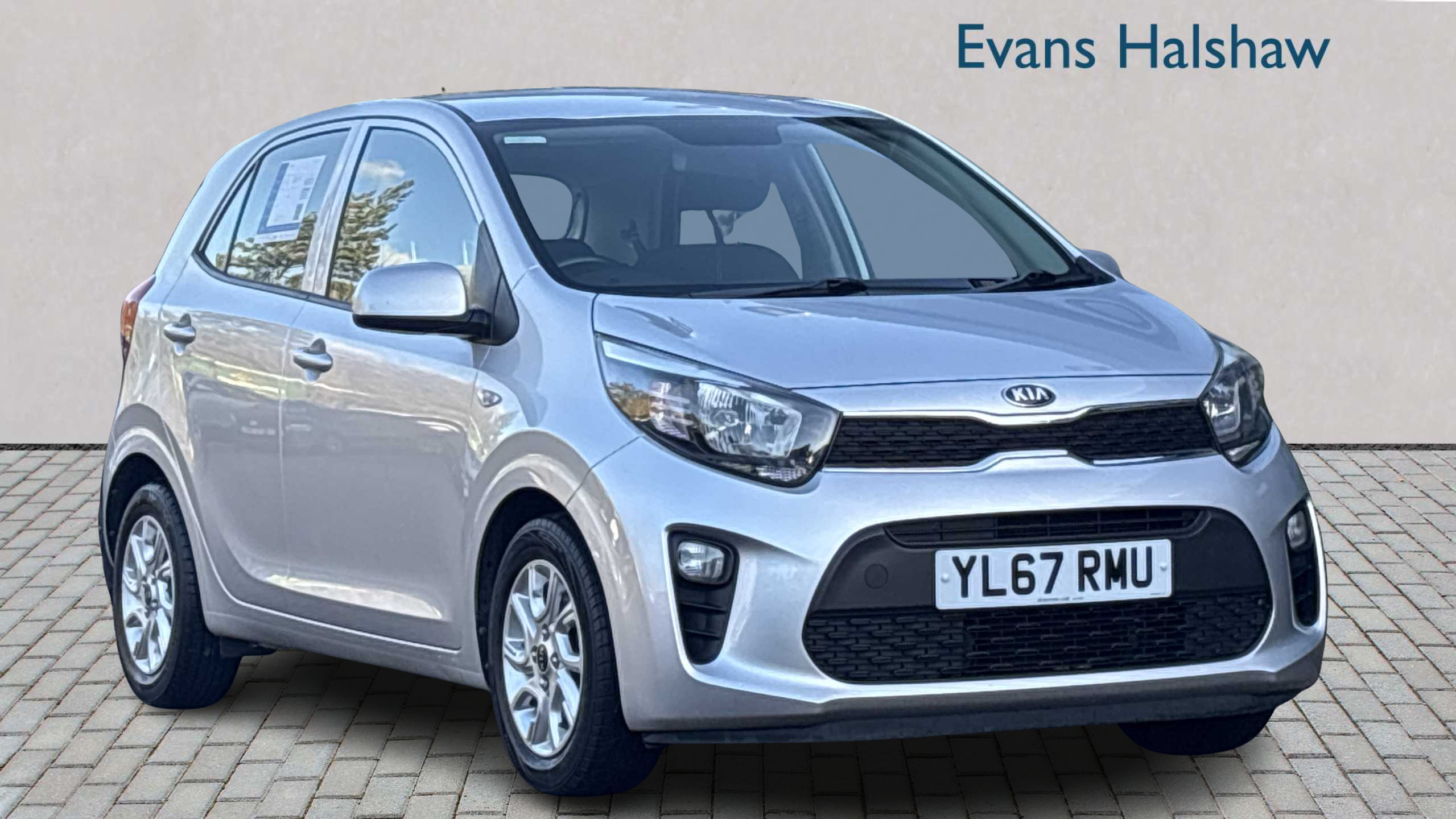 Main listing image - Kia Picanto