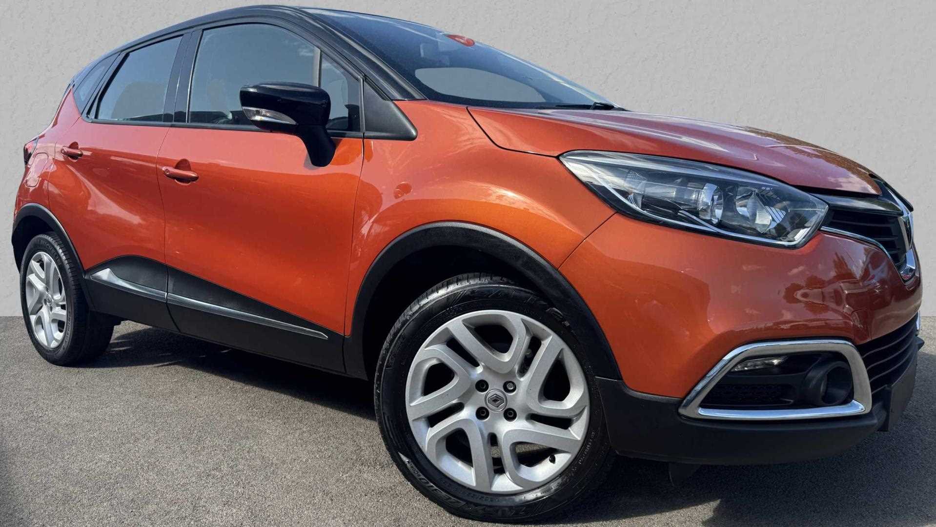 Main listing image - Renault Captur