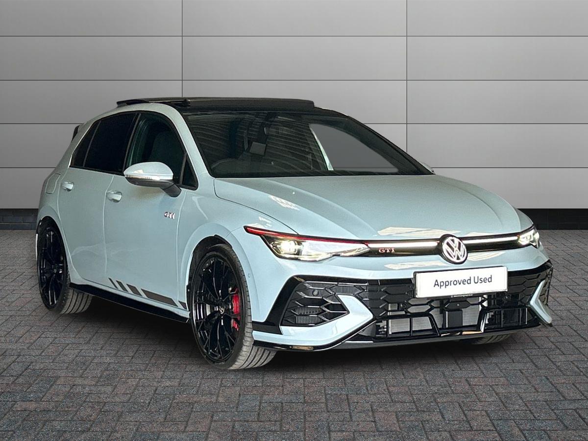 Main listing image - Volkswagen Golf