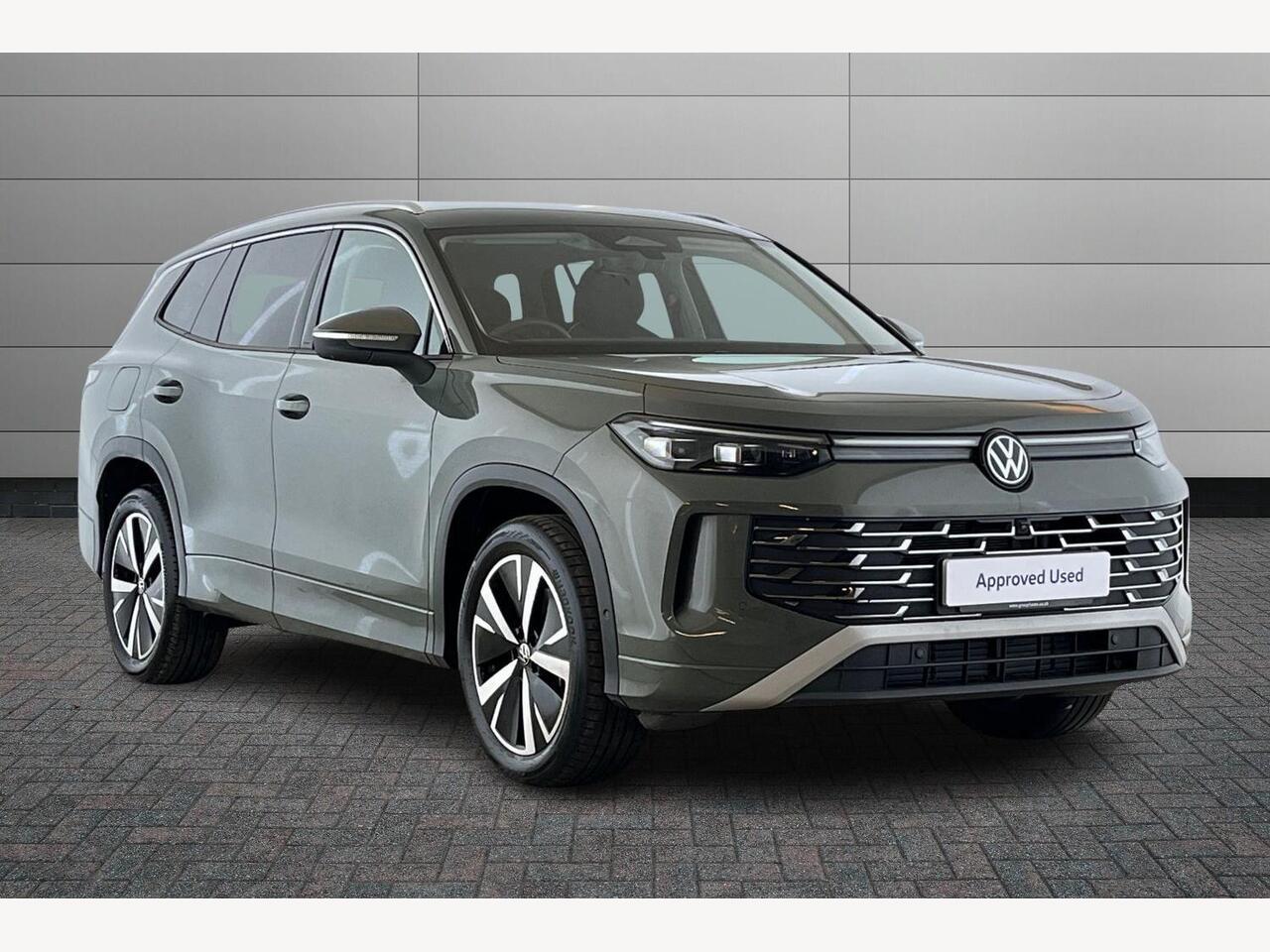 Main listing image - Volkswagen Tayron