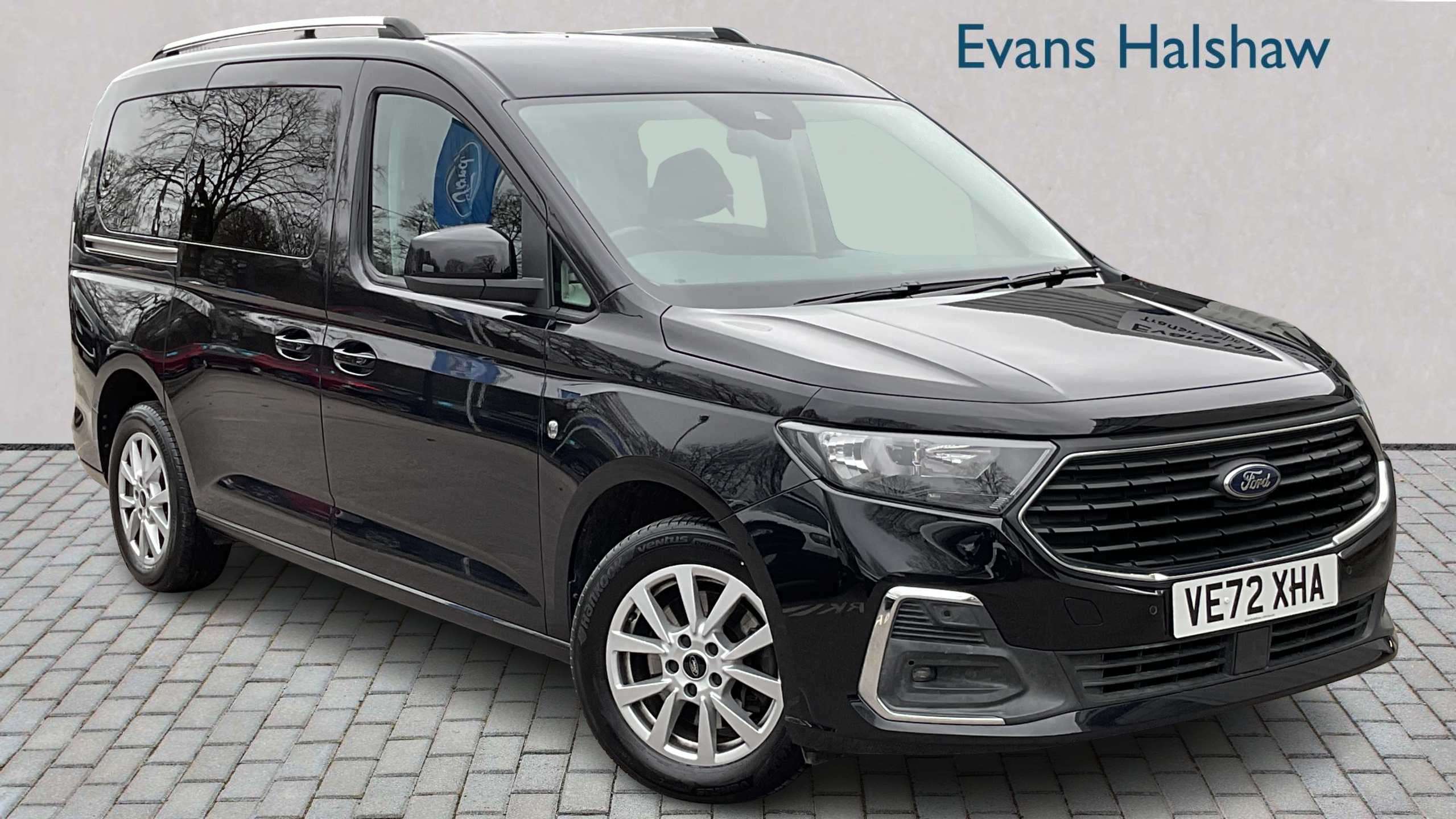 Main listing image - Ford Tourneo Connect