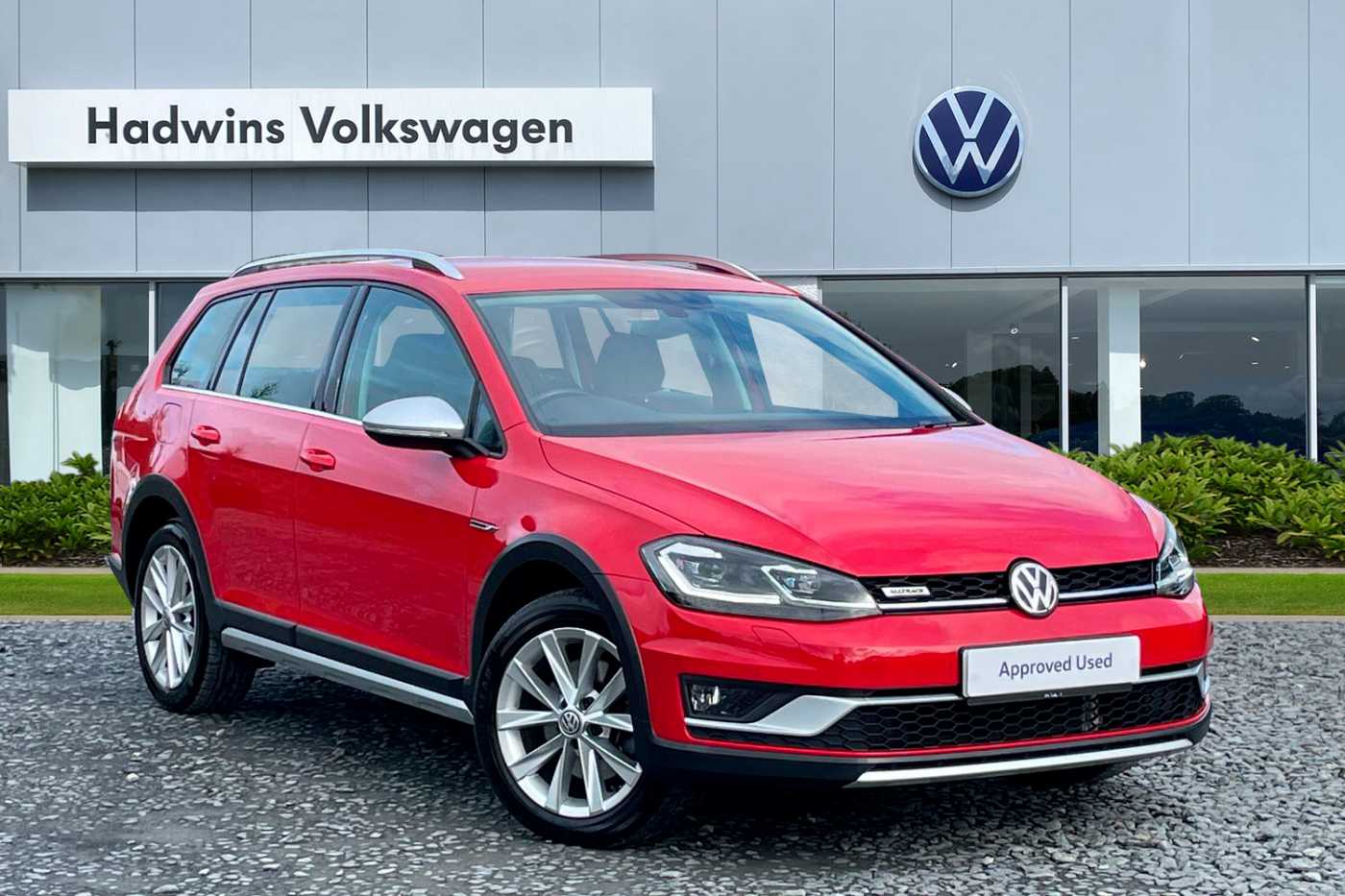 Main listing image - Volkswagen Golf Alltrack