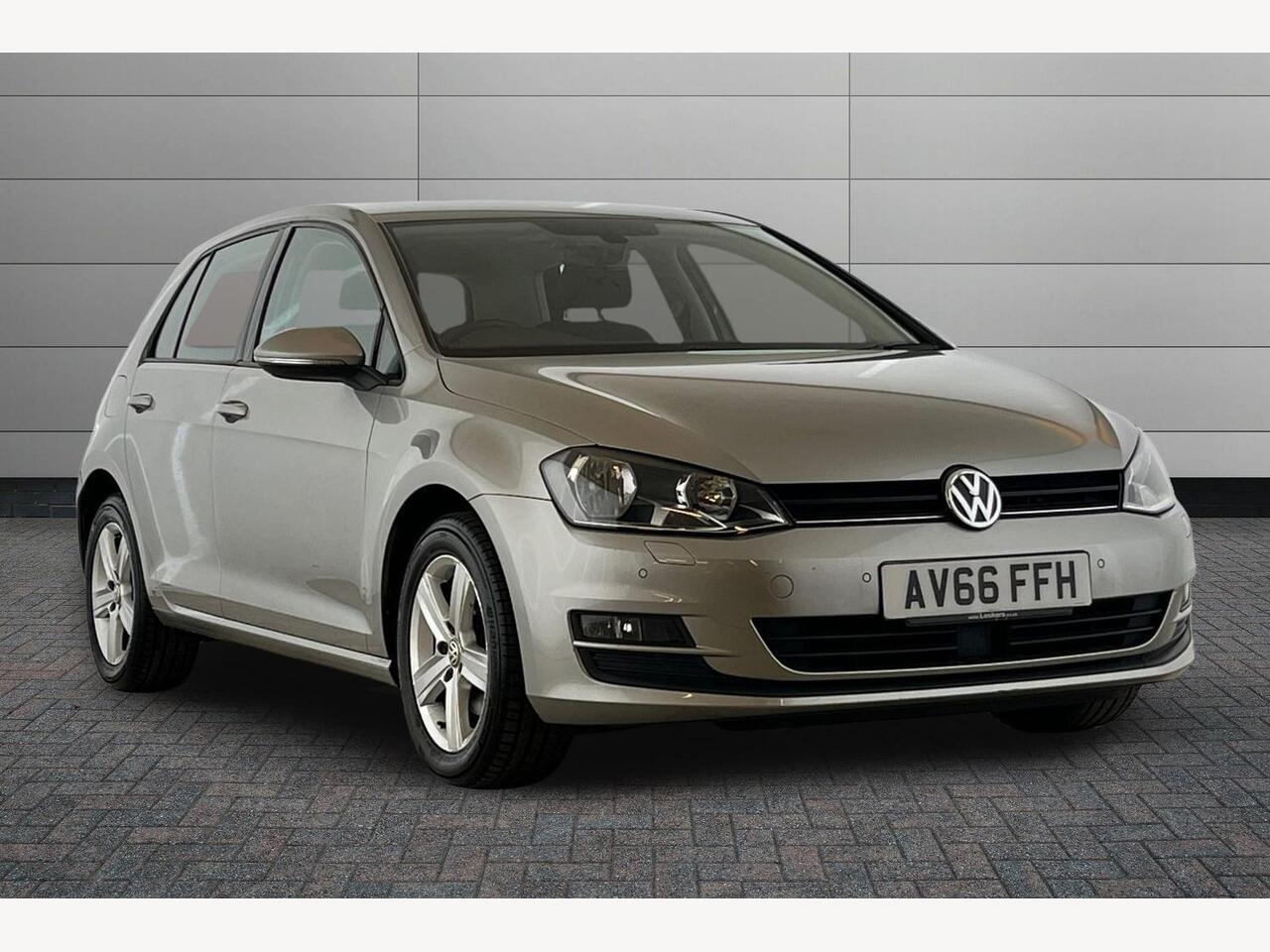 Main listing image - Volkswagen Golf