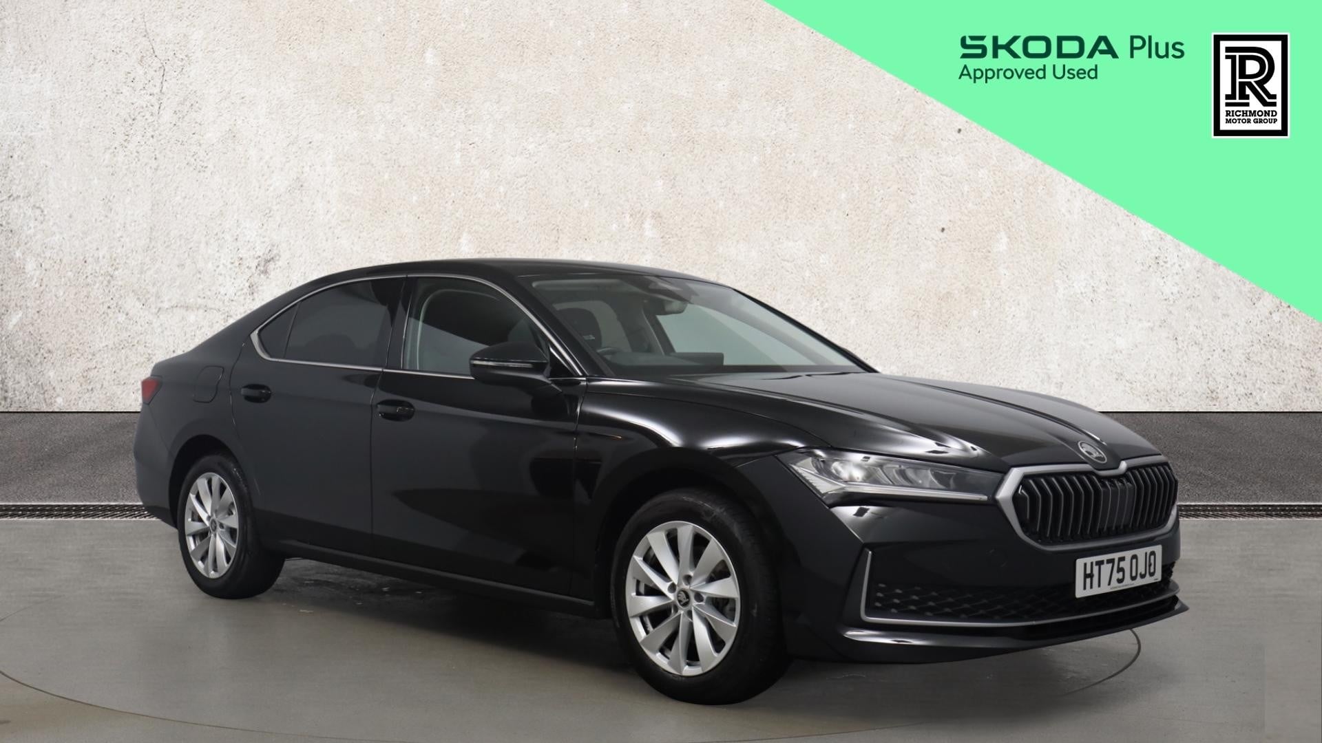 Main listing image - Skoda Superb