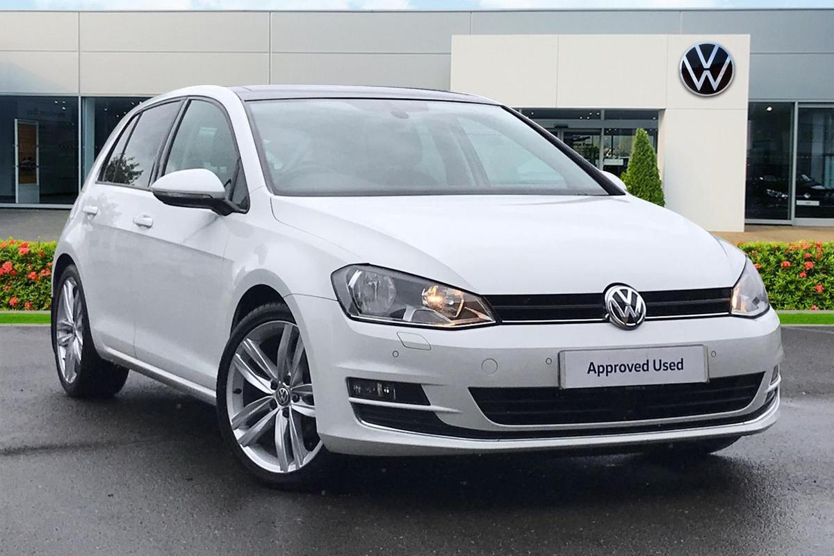 Main listing image - Volkswagen Golf