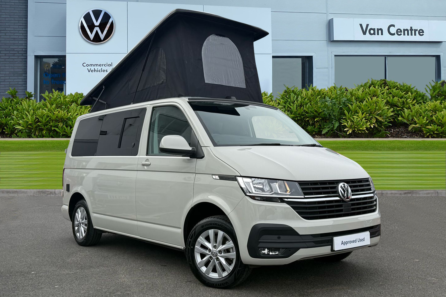 Main listing image - Volkswagen Transporter