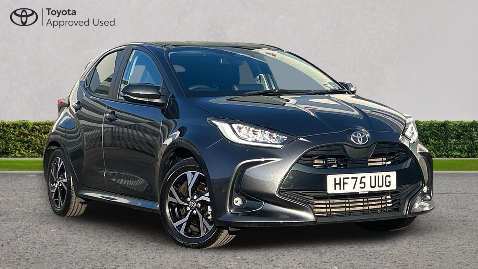 Main listing image - Toyota Yaris