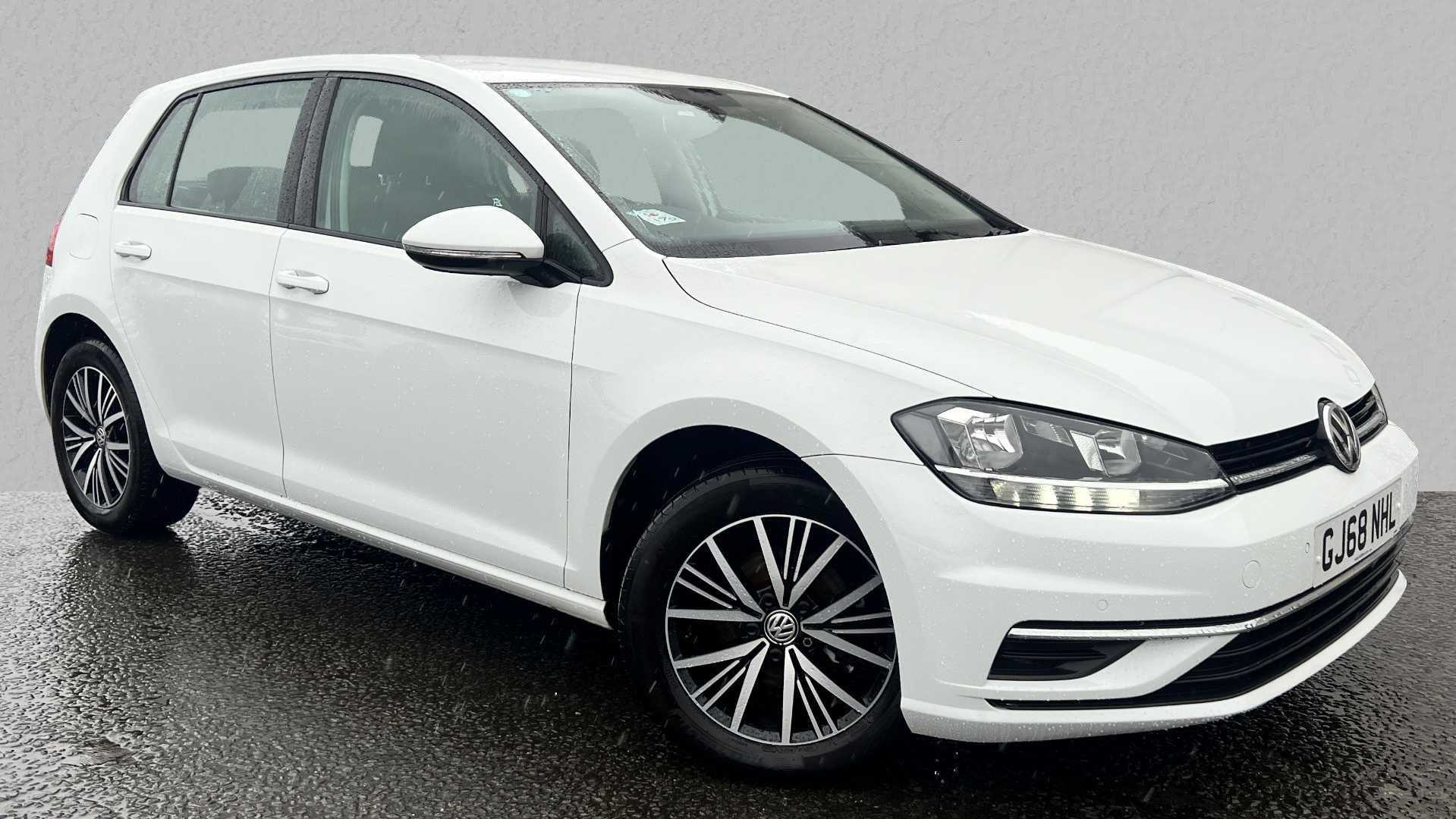 Main listing image - Volkswagen Golf