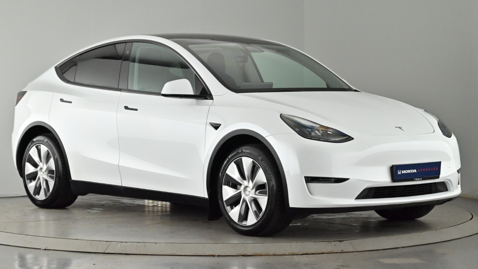 Main listing image - Tesla Model Y