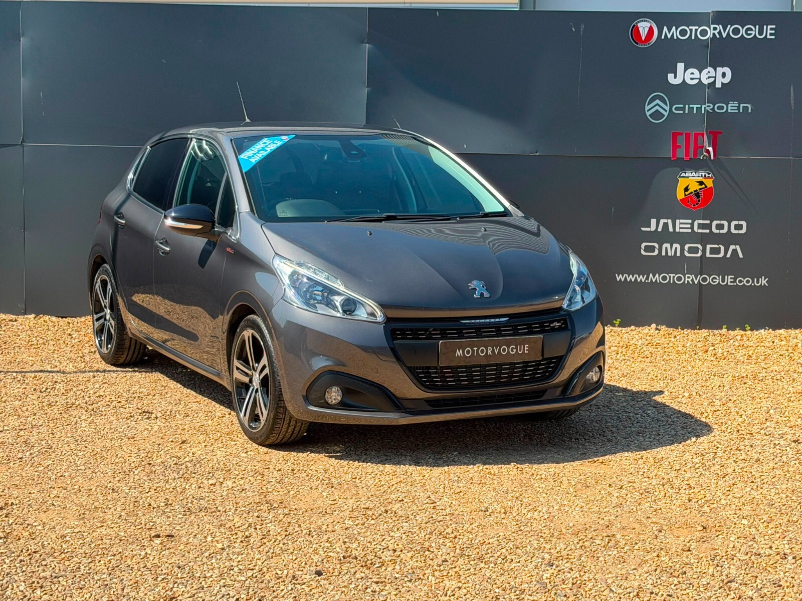 Main listing image - Peugeot 208