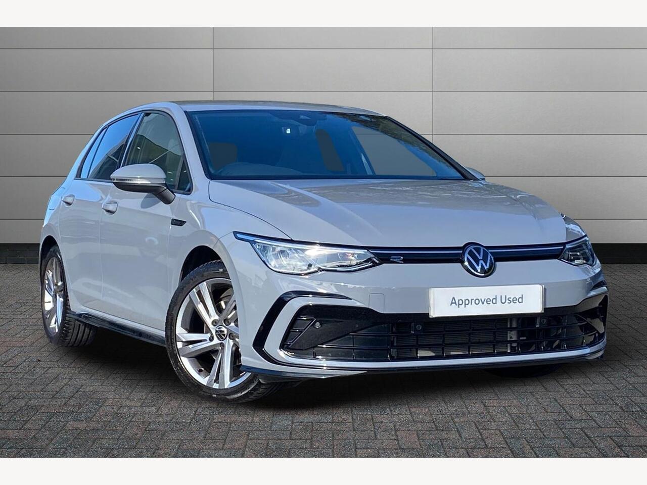 Main listing image - Volkswagen Golf
