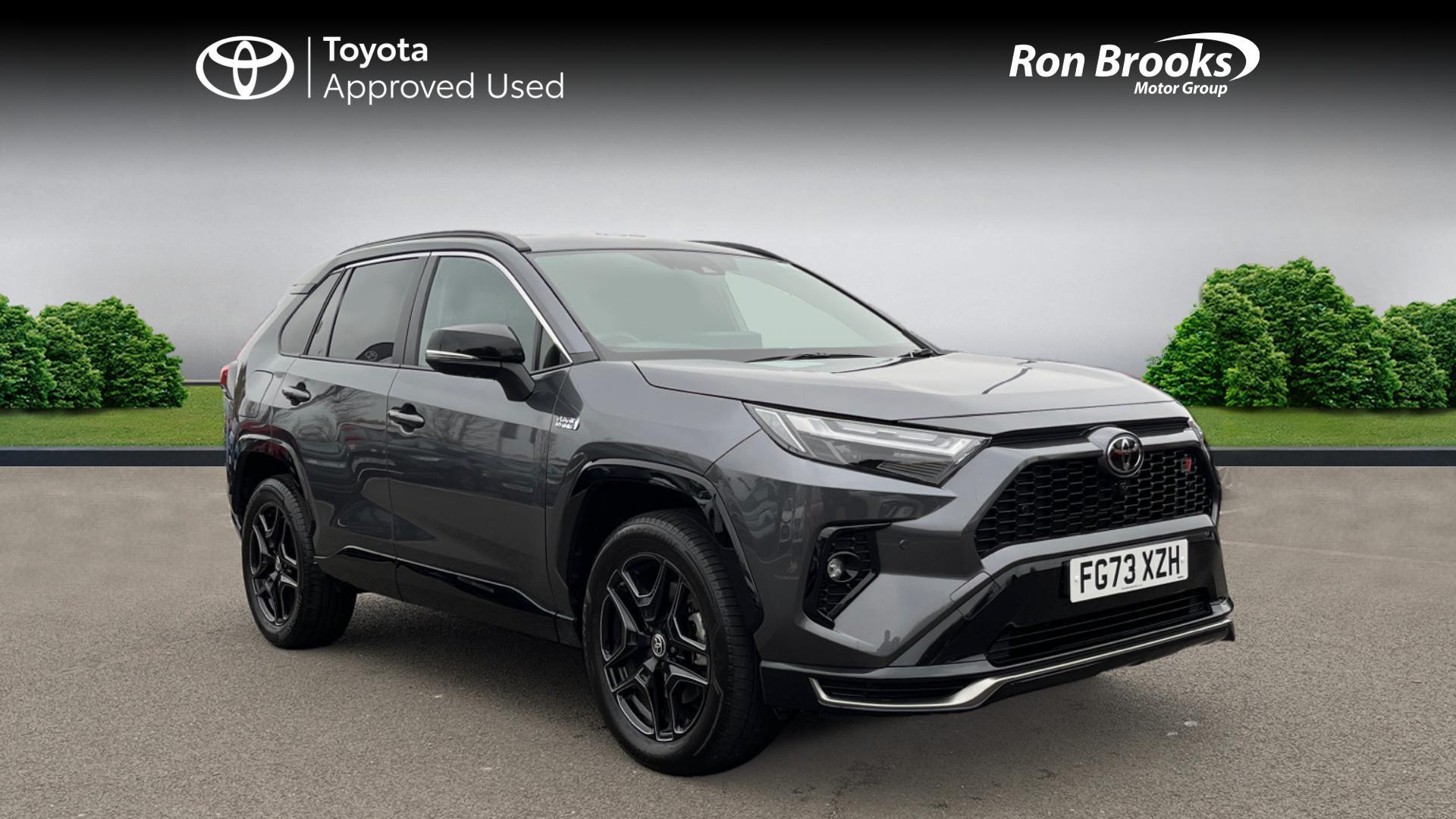 Main listing image - Toyota RAV4