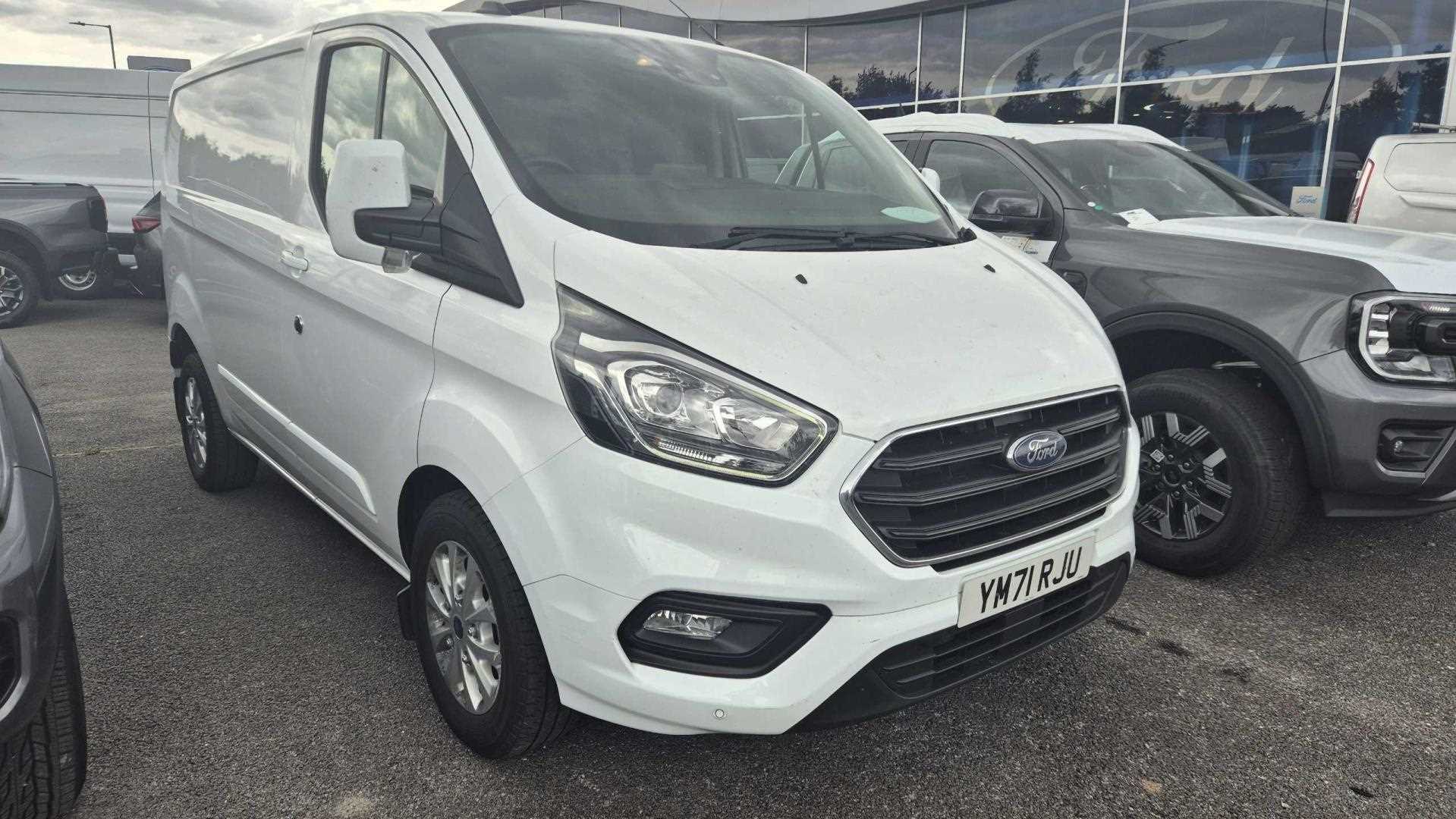 Main listing image - Ford Transit Custom