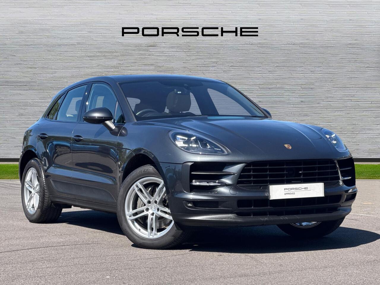 Main listing image - Porsche Macan