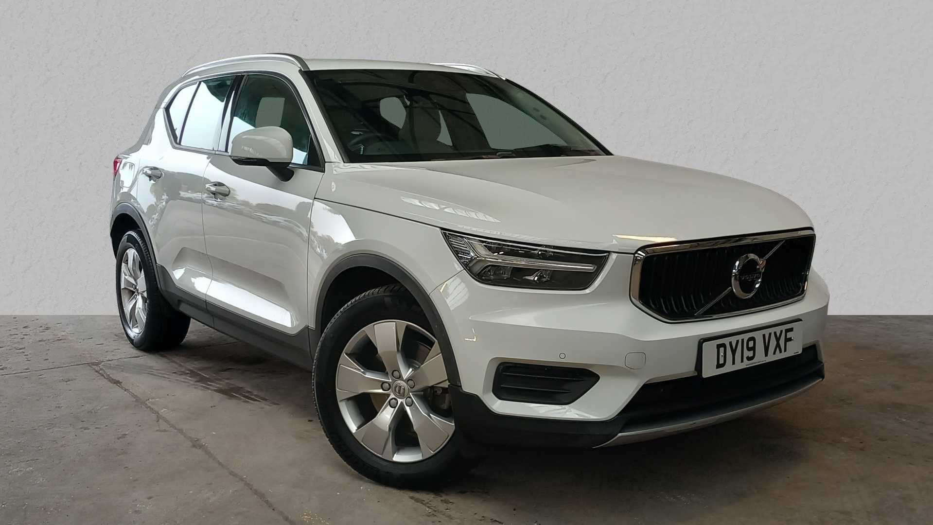 Main listing image - Volvo XC40