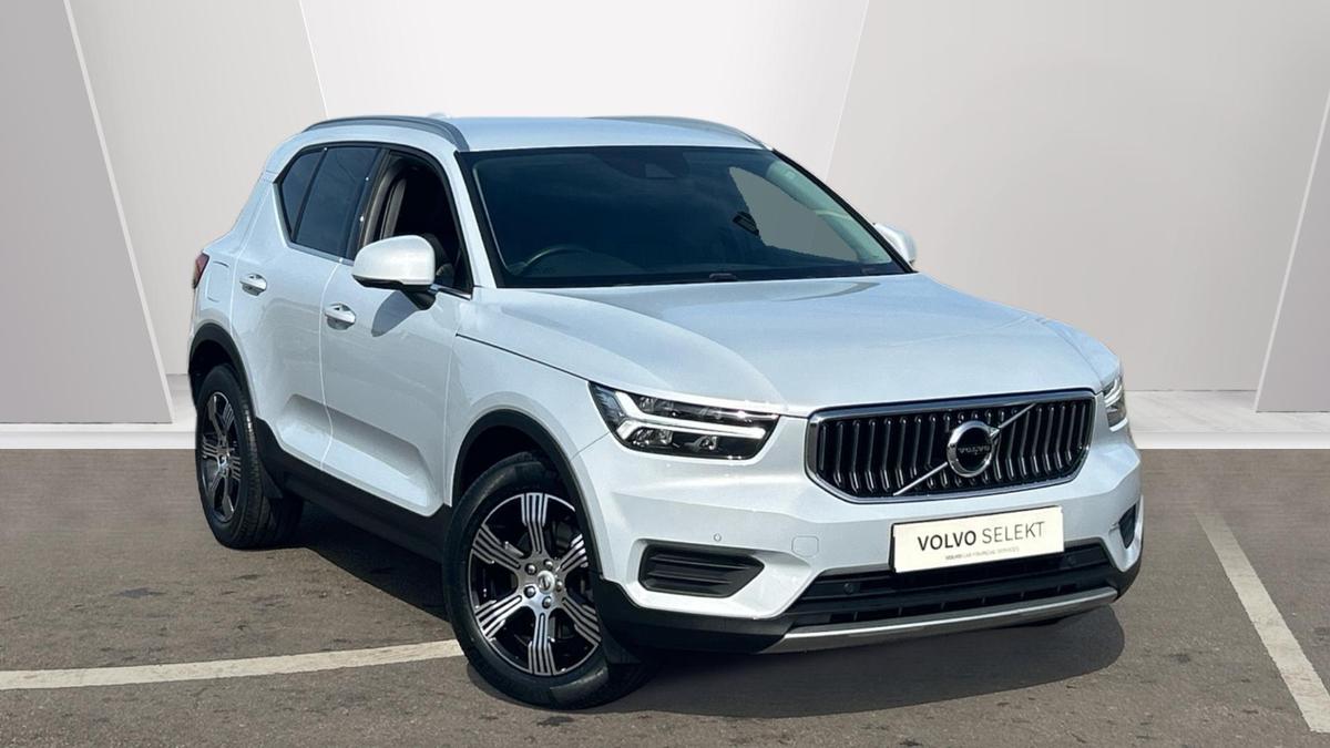Main listing image - Volvo XC40