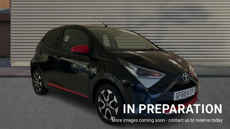 Main listing image - Toyota Aygo