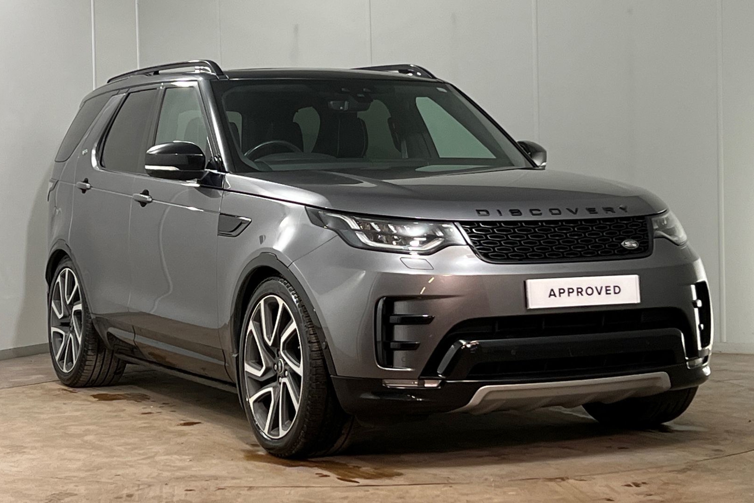 Main listing image - Land Rover Discovery