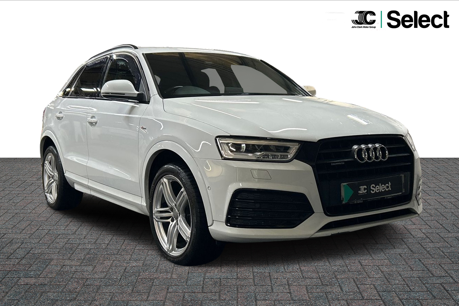 Main listing image - Audi Q3