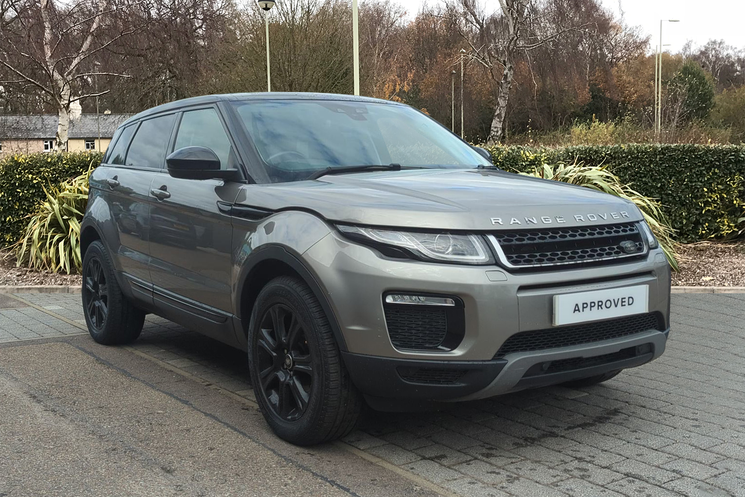 Main listing image - Land Rover Range Rover Evoque
