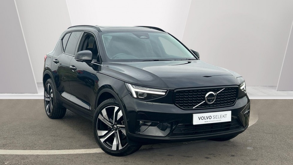 Main listing image - Volvo XC40