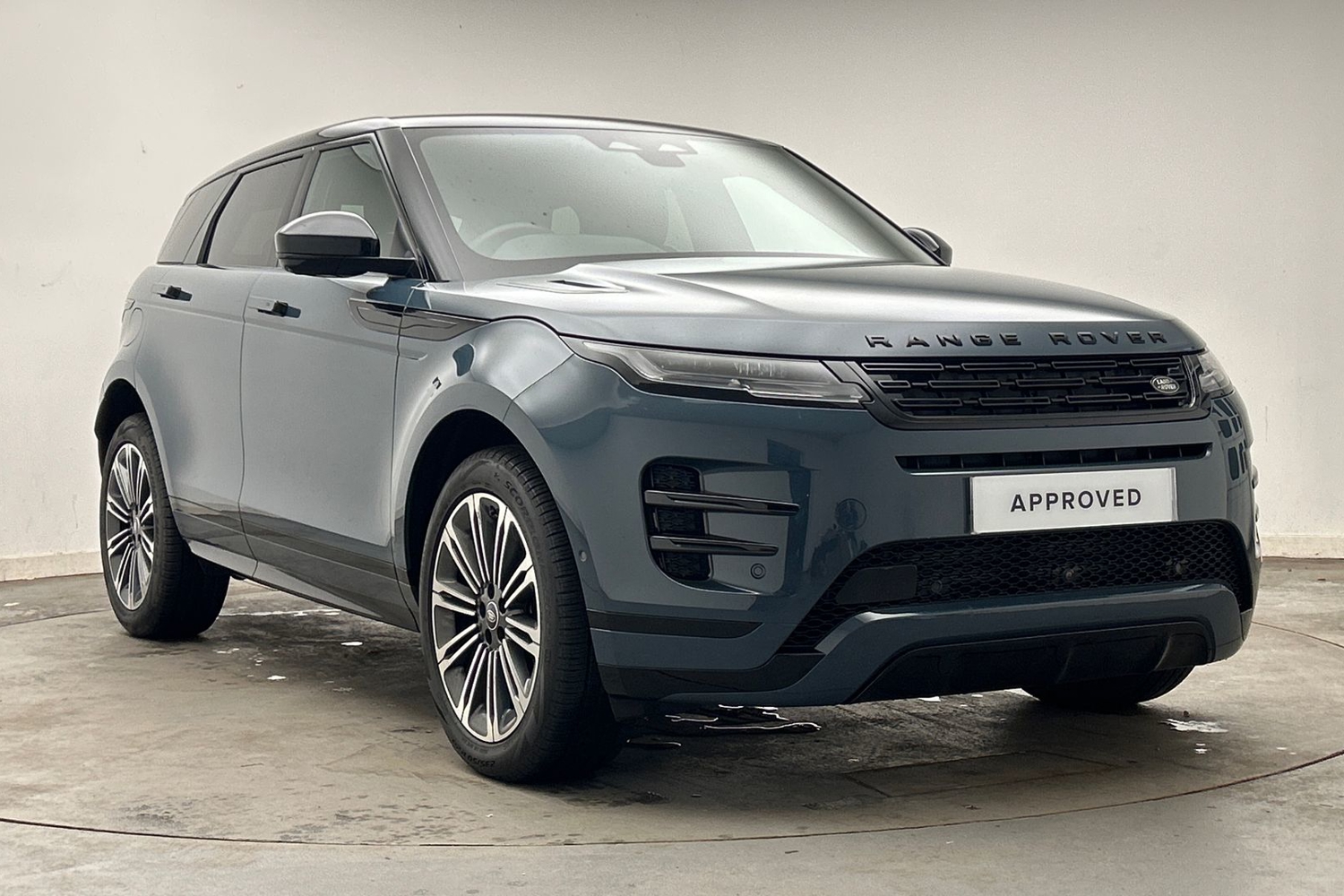 Main listing image - Land Rover Range Rover Evoque