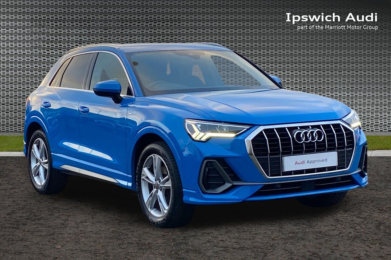 Main listing image - Audi Q3