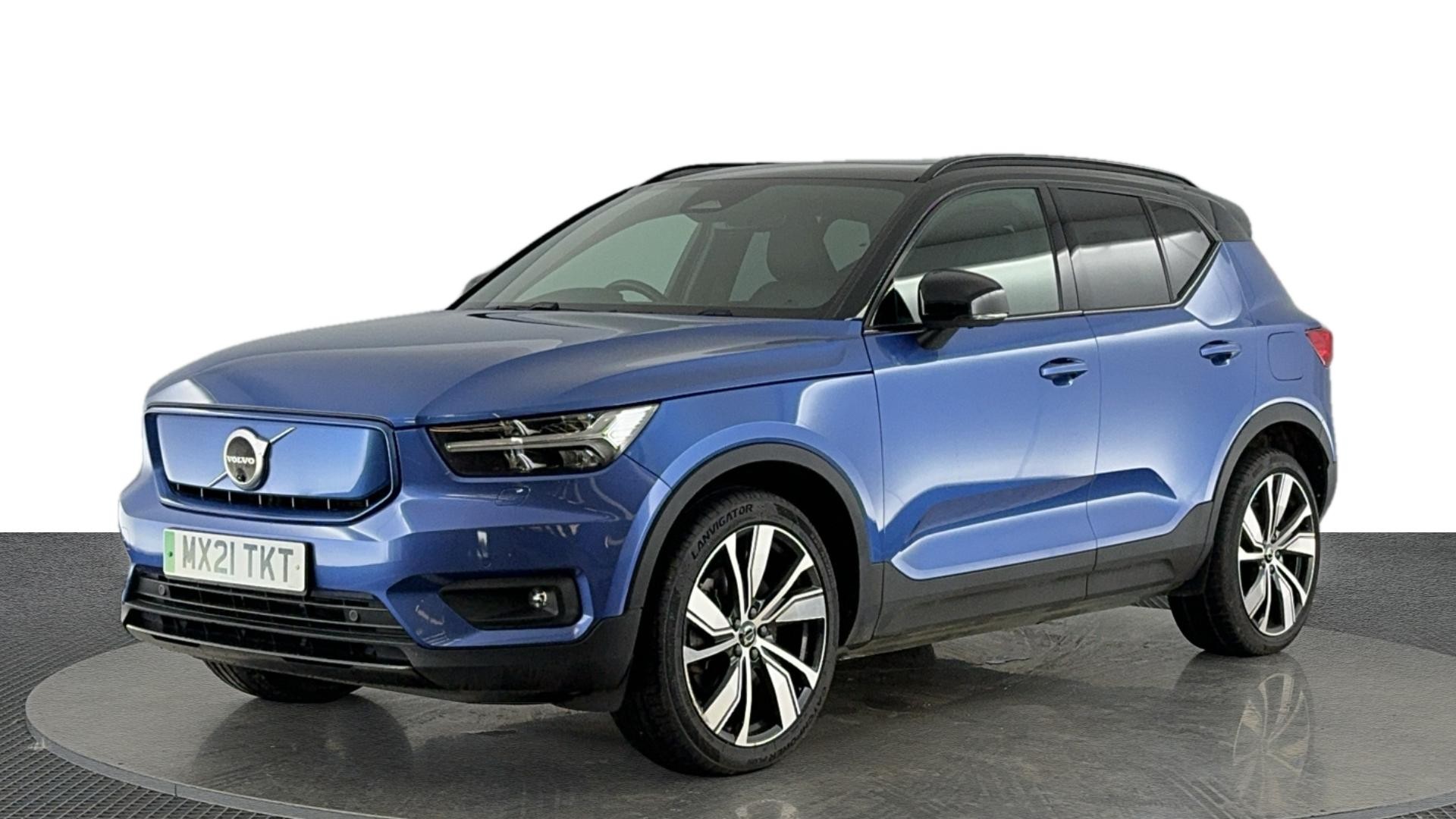 Main listing image - Volvo XC40 Recharge