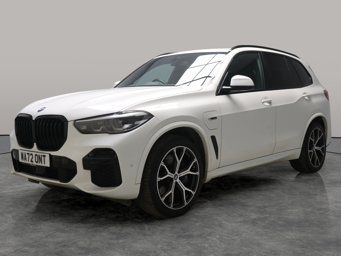 Main listing image - BMW X5