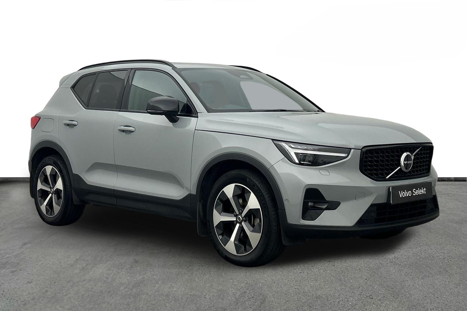 Main listing image - Volvo XC40