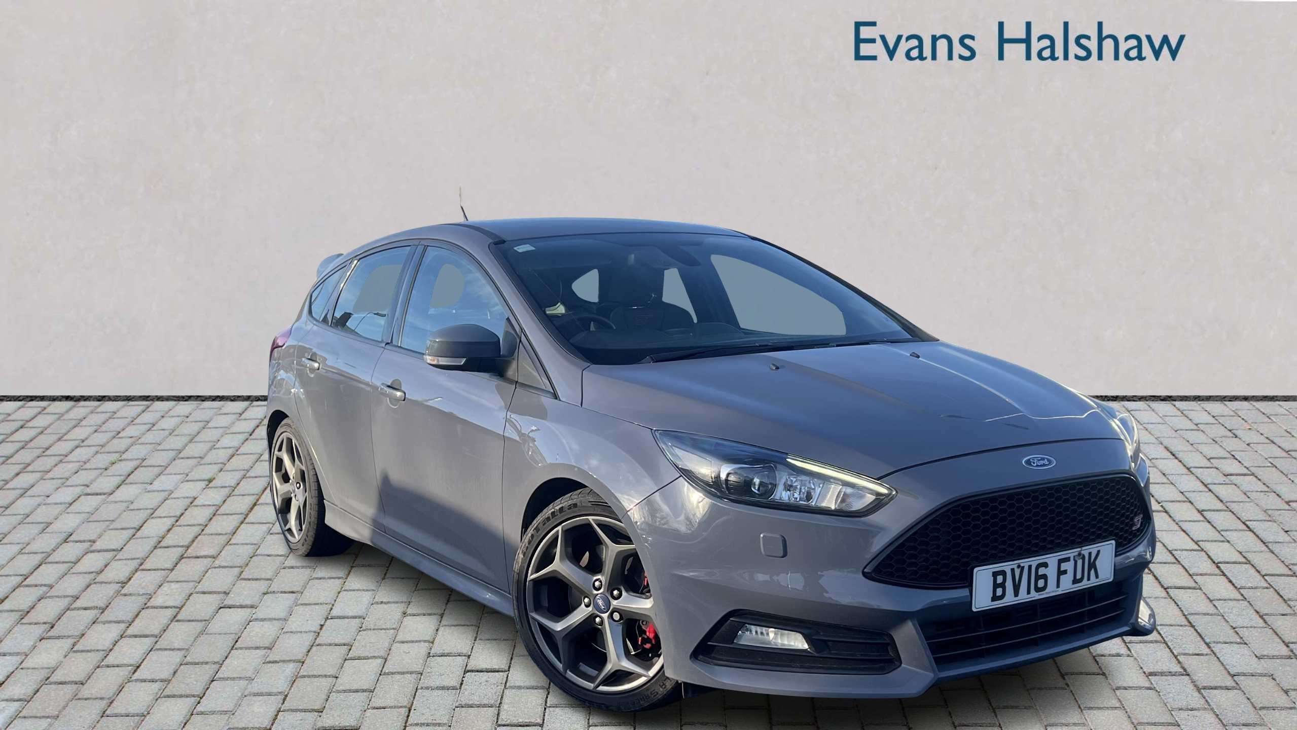 Main listing image - Ford Focus ST