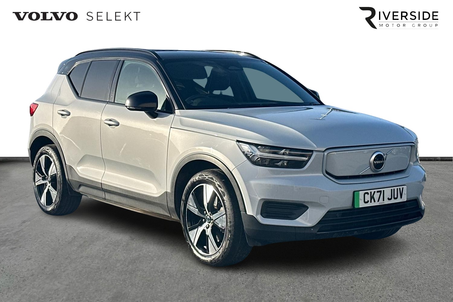 Main listing image - Volvo XC40 Recharge