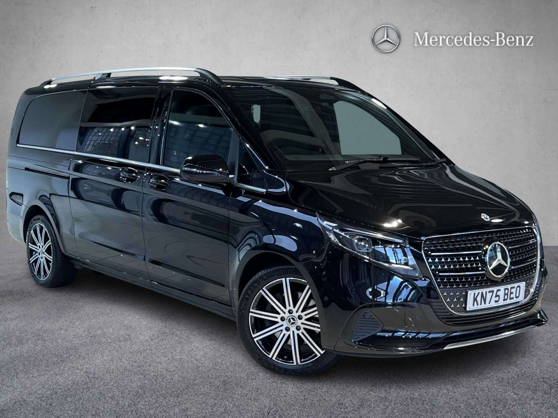 Main listing image - Mercedes-Benz V-Class