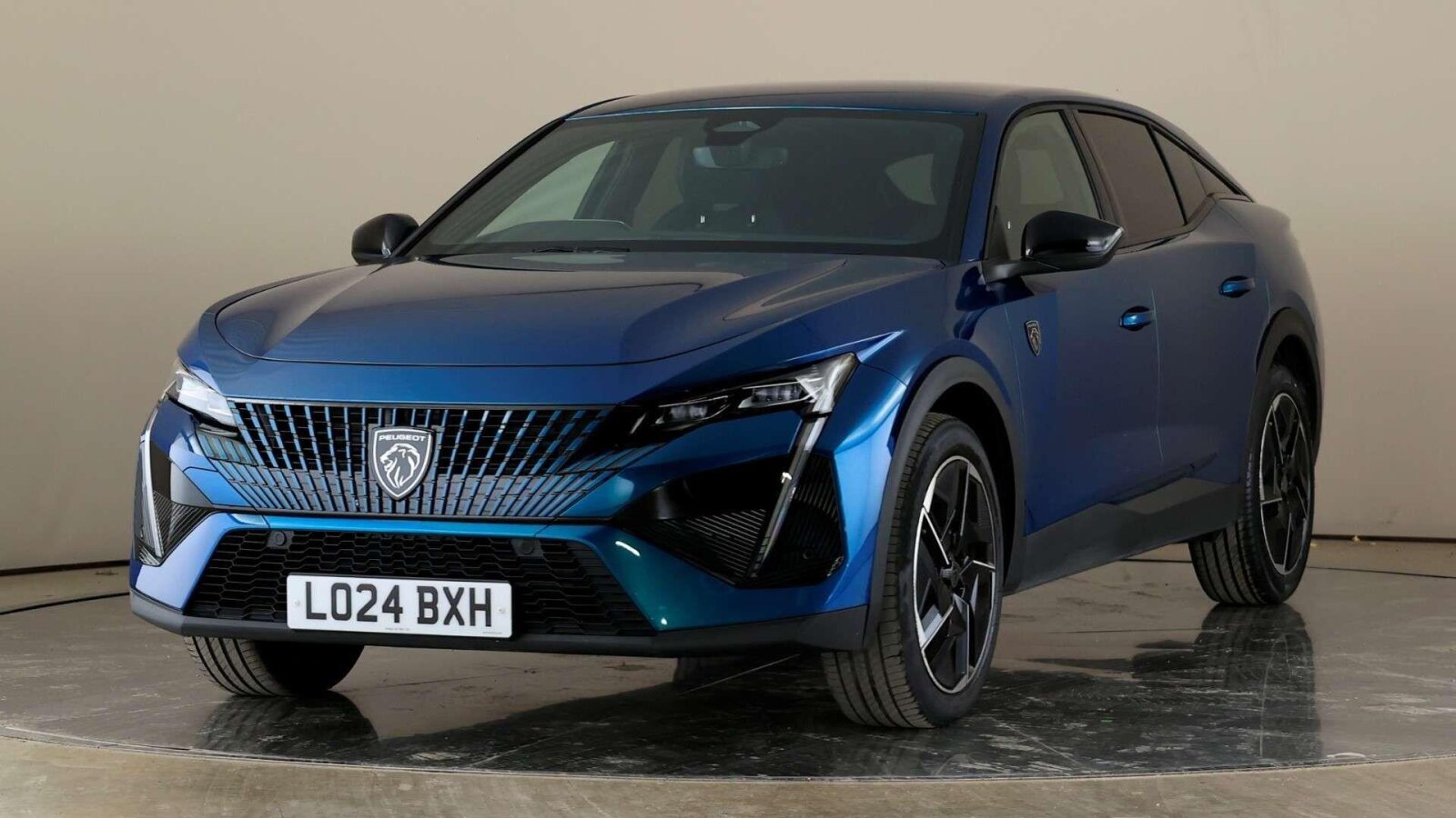 Main listing image - Peugeot 408