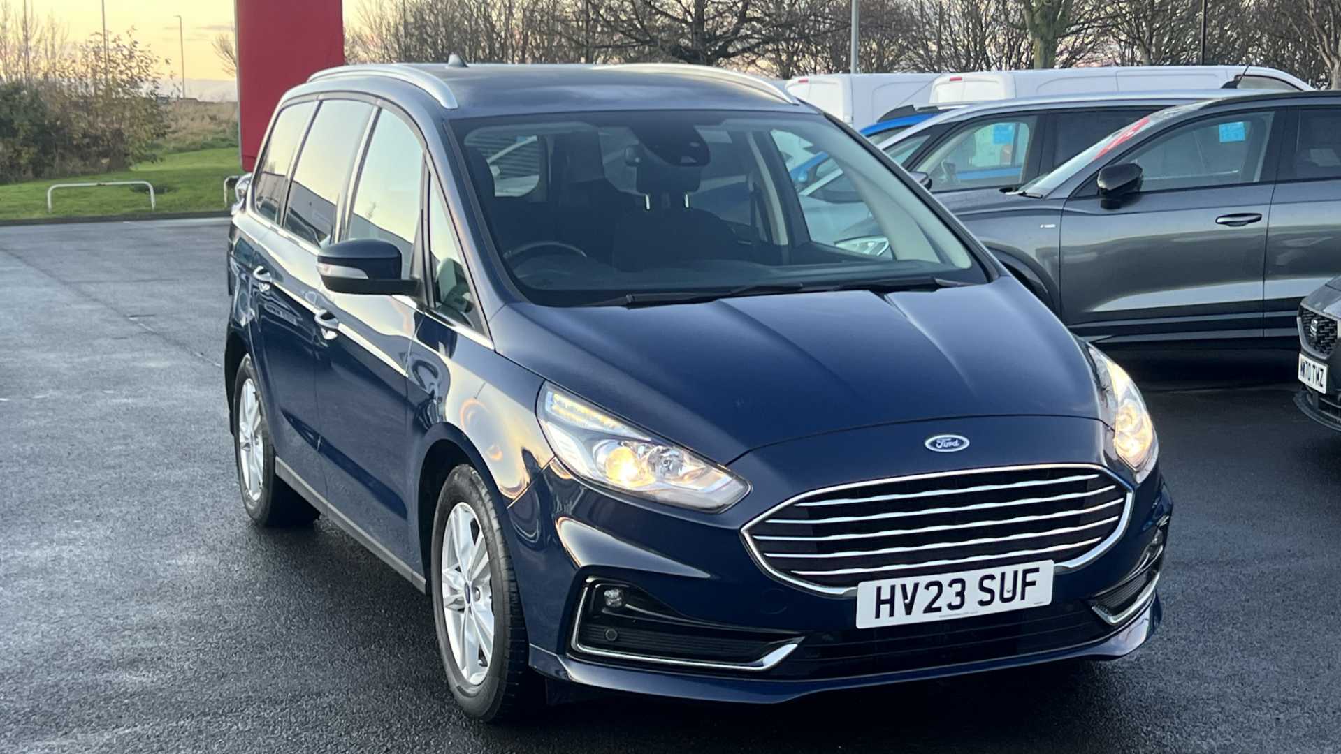 Main listing image - Ford Galaxy