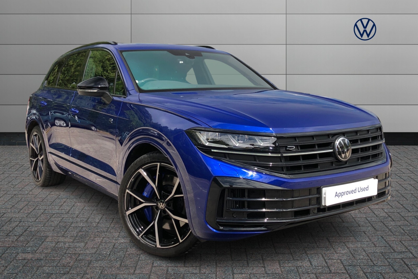 Main listing image - Volkswagen Touareg