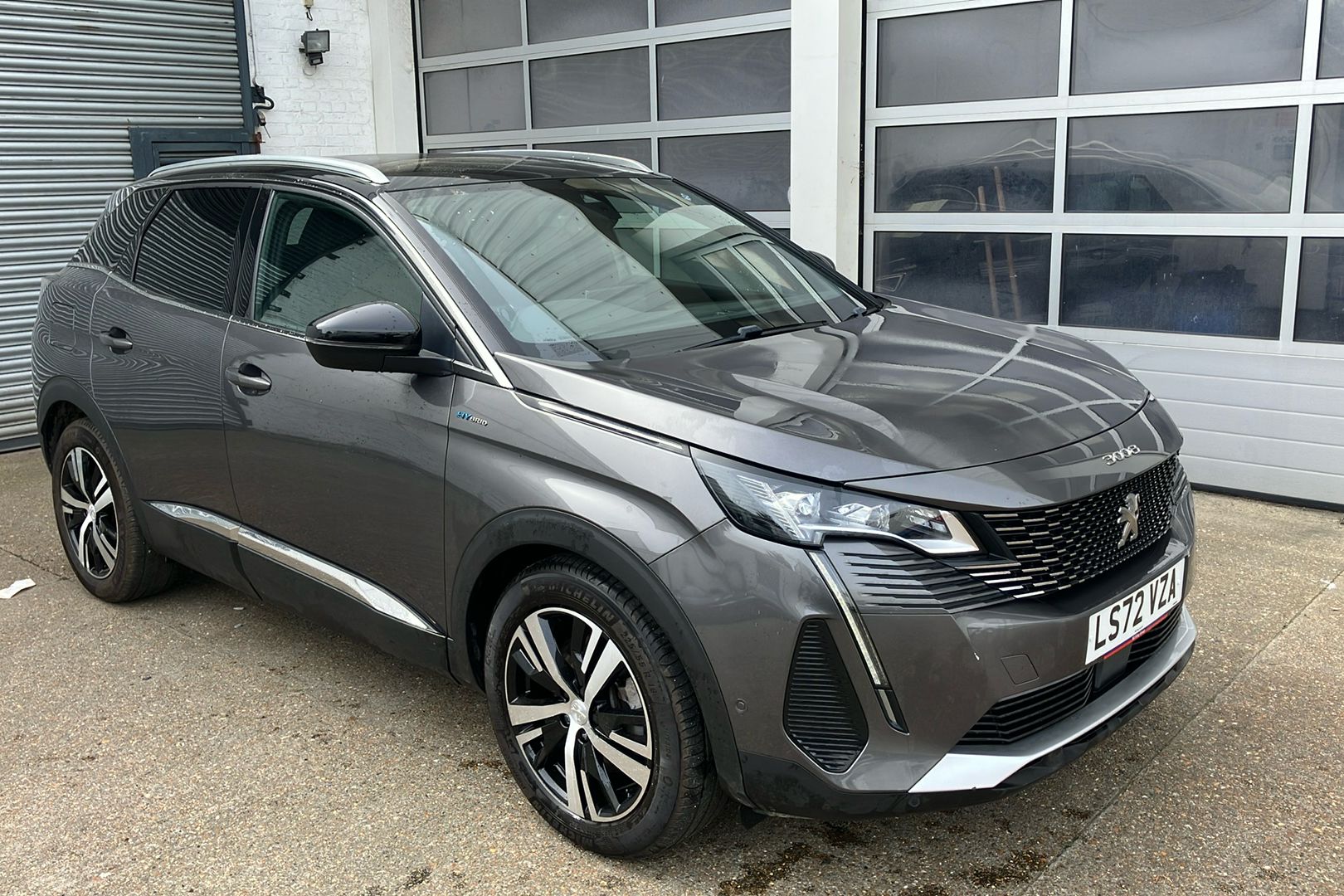 Main listing image - Peugeot 3008