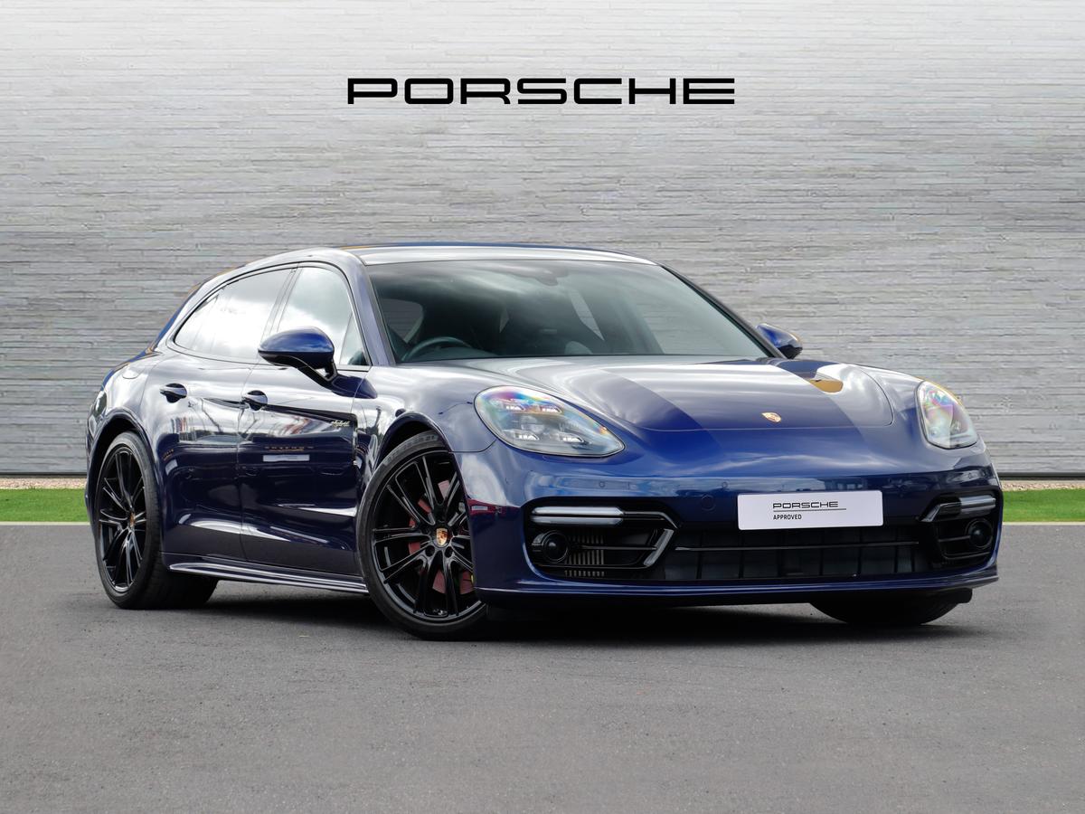 Main listing image - Porsche Panamera Sport Turismo