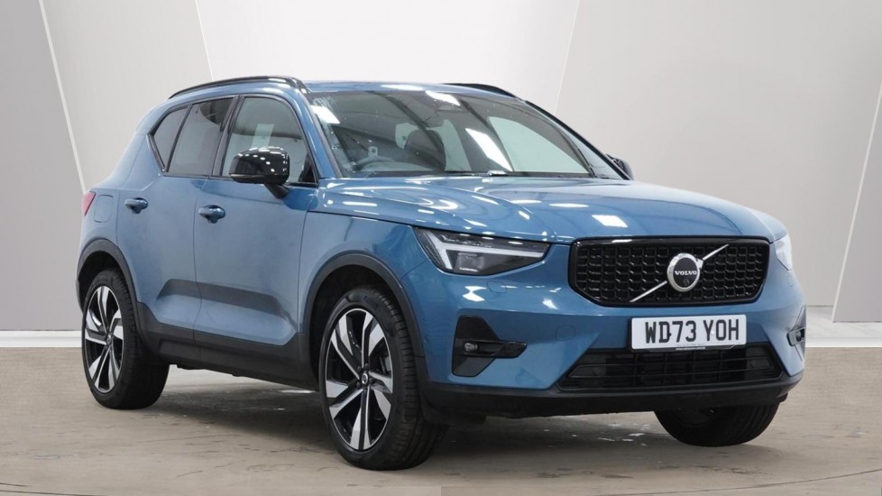 Main listing image - Volvo XC40