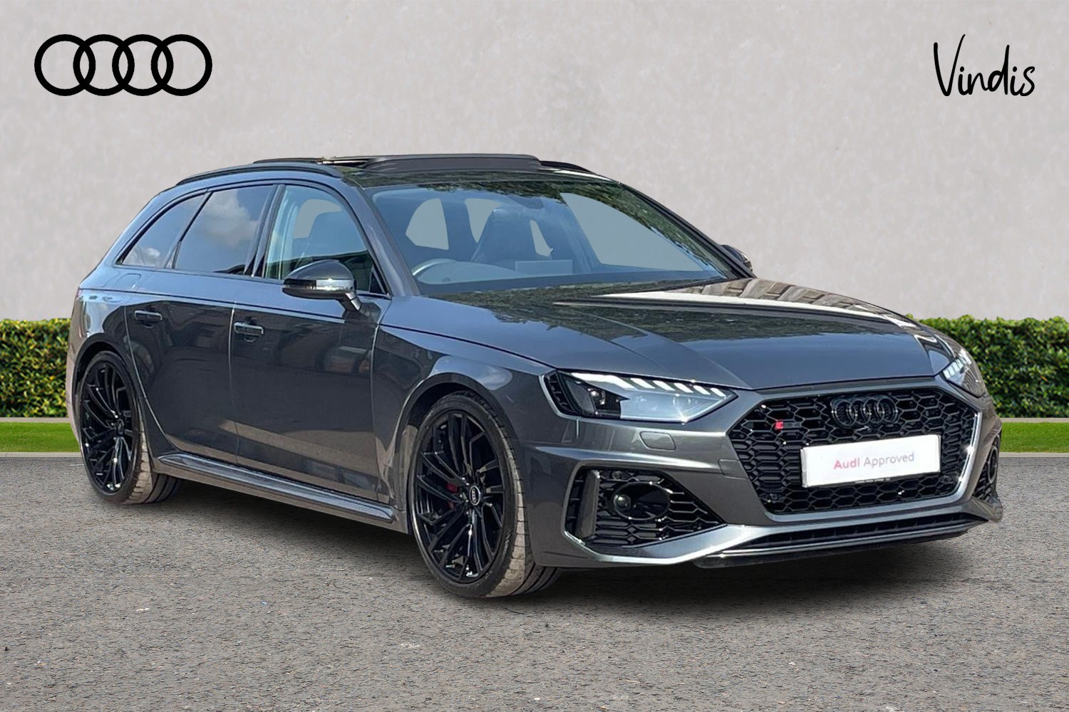 Main listing image - Audi RS4
