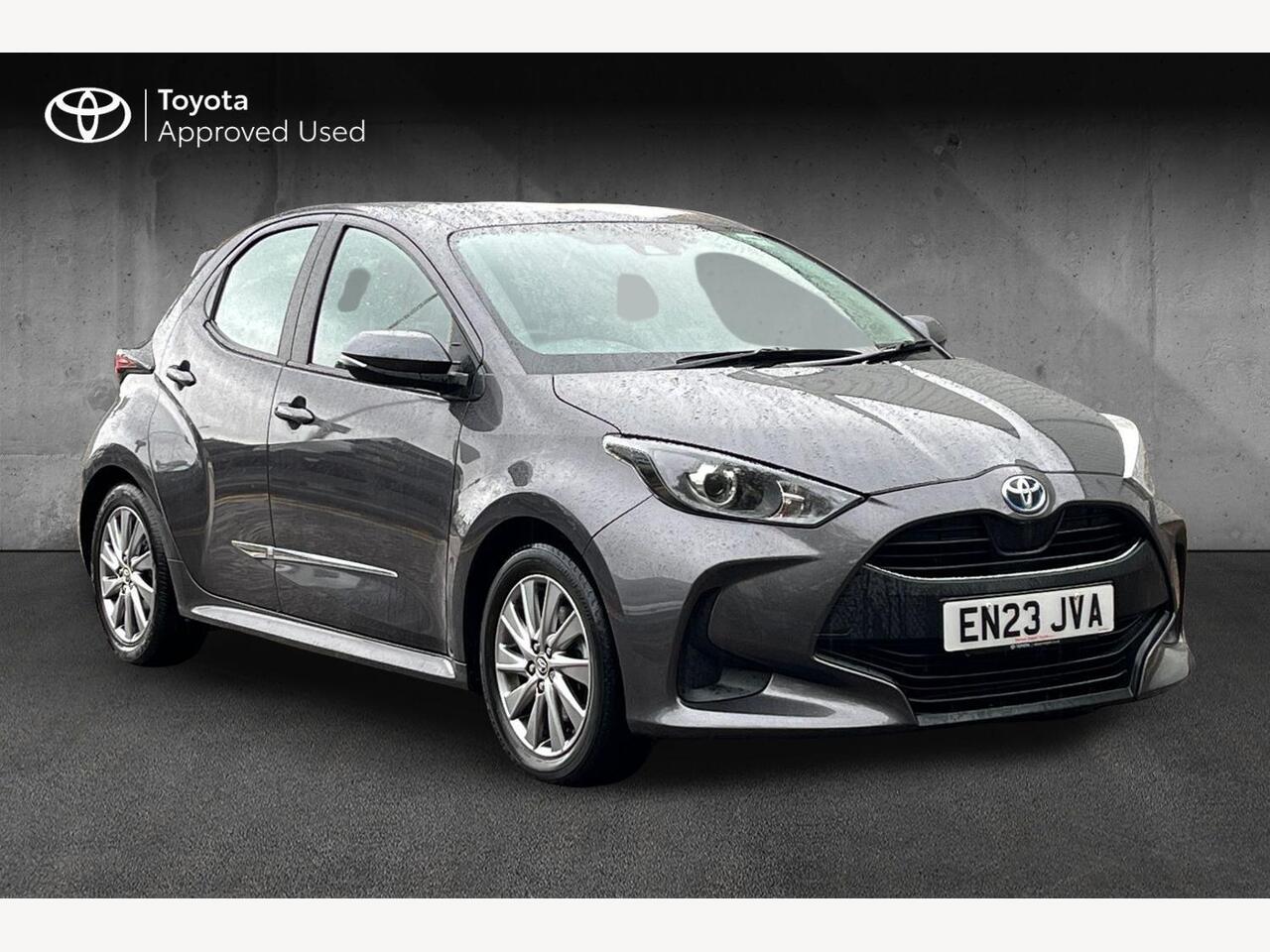 Main listing image - Toyota Yaris