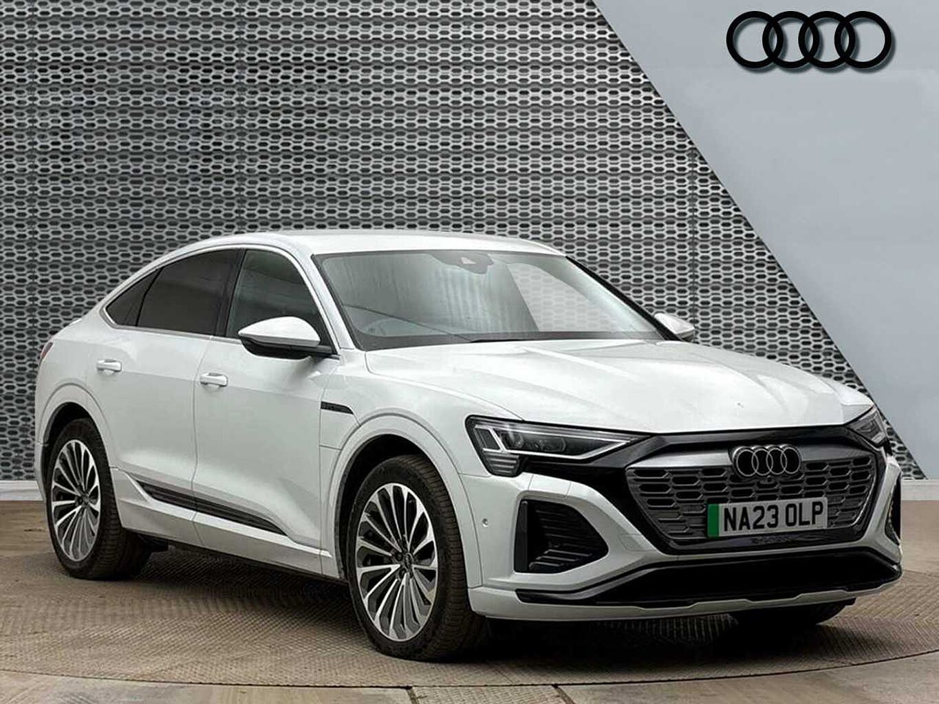 Main listing image - Audi Q8