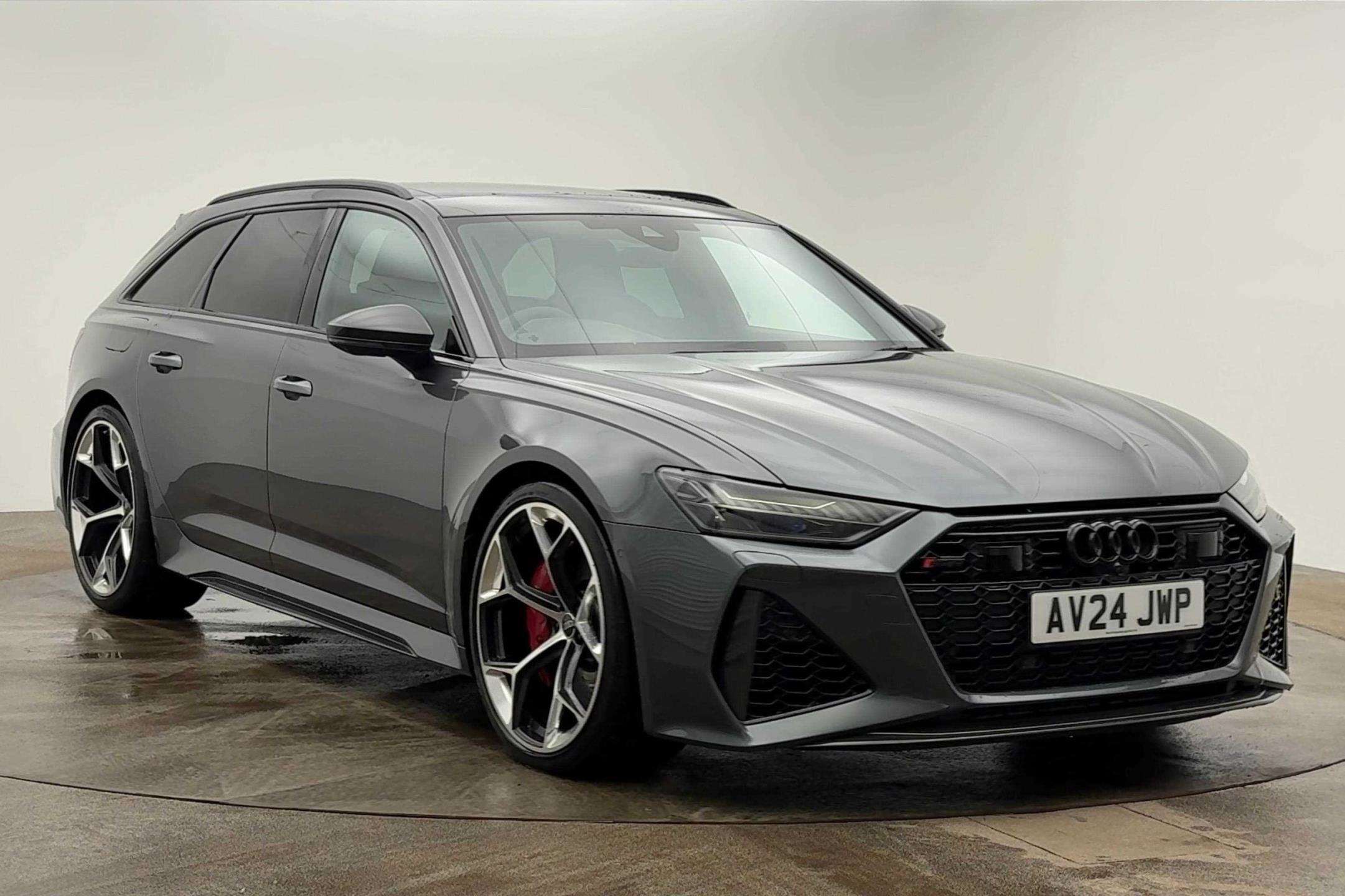Main listing image - Audi RS6